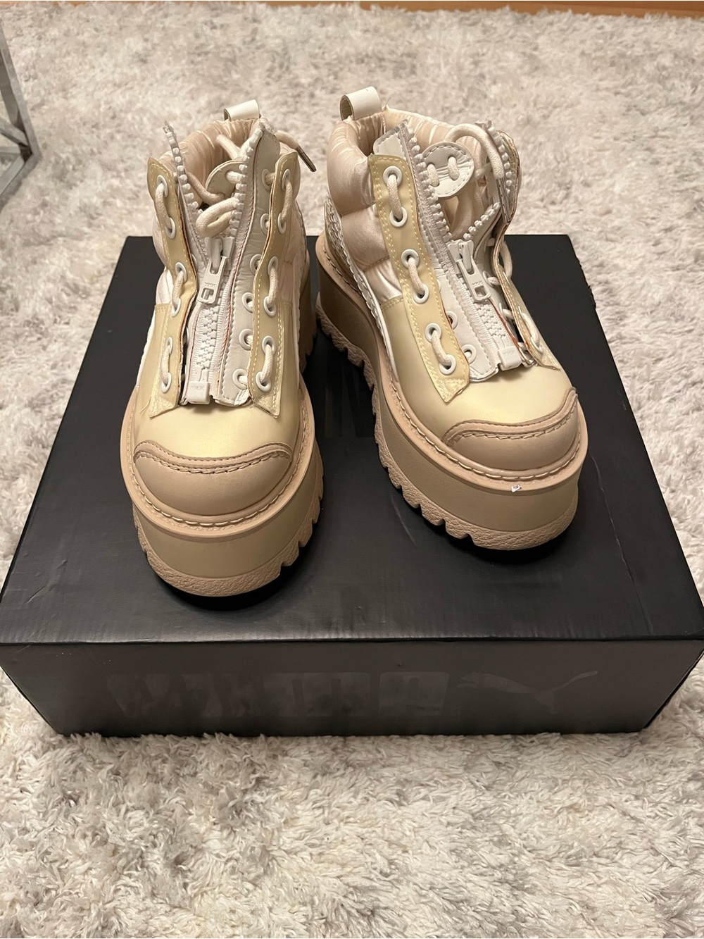 Authentic Fenty rhianna Puma Cream and Light Beige boots with box & velvet case. - Picture 8 of 12